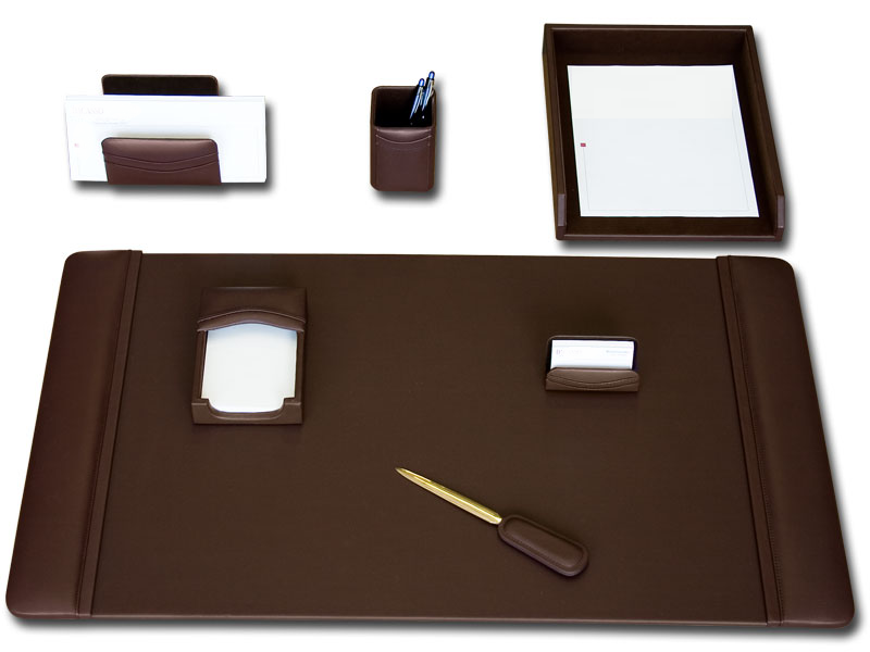 Chocolate Brown Leather 7 Piece Desk Set  WAUCUSTD34040